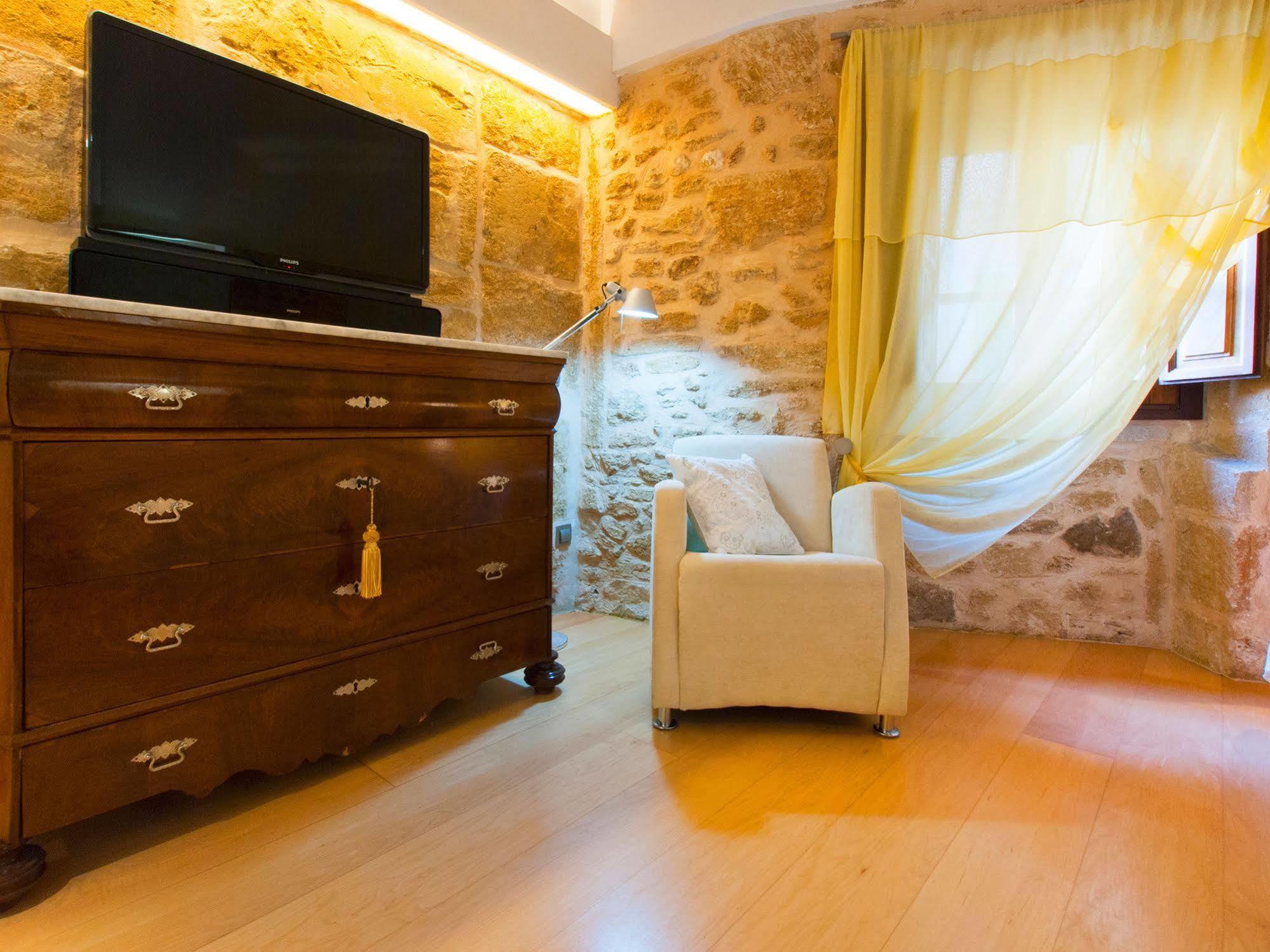 Cas Ferrer Nou Hotelet Alcúdia Buitenkant foto